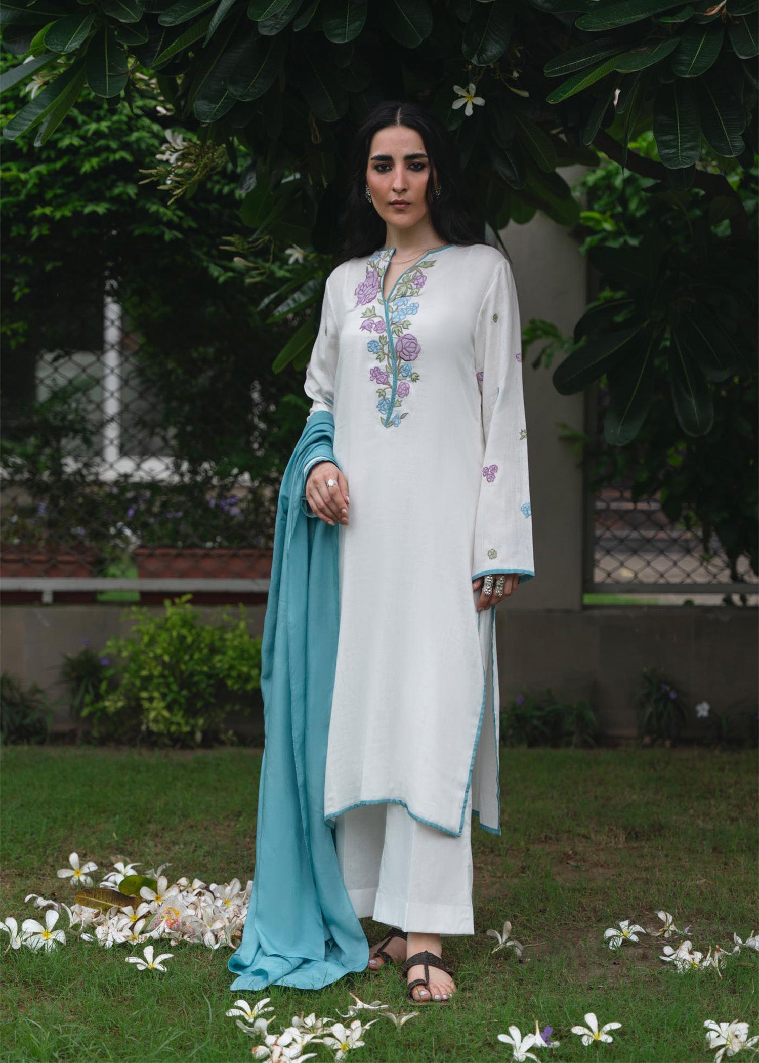 Pearl Applique Kurta Set