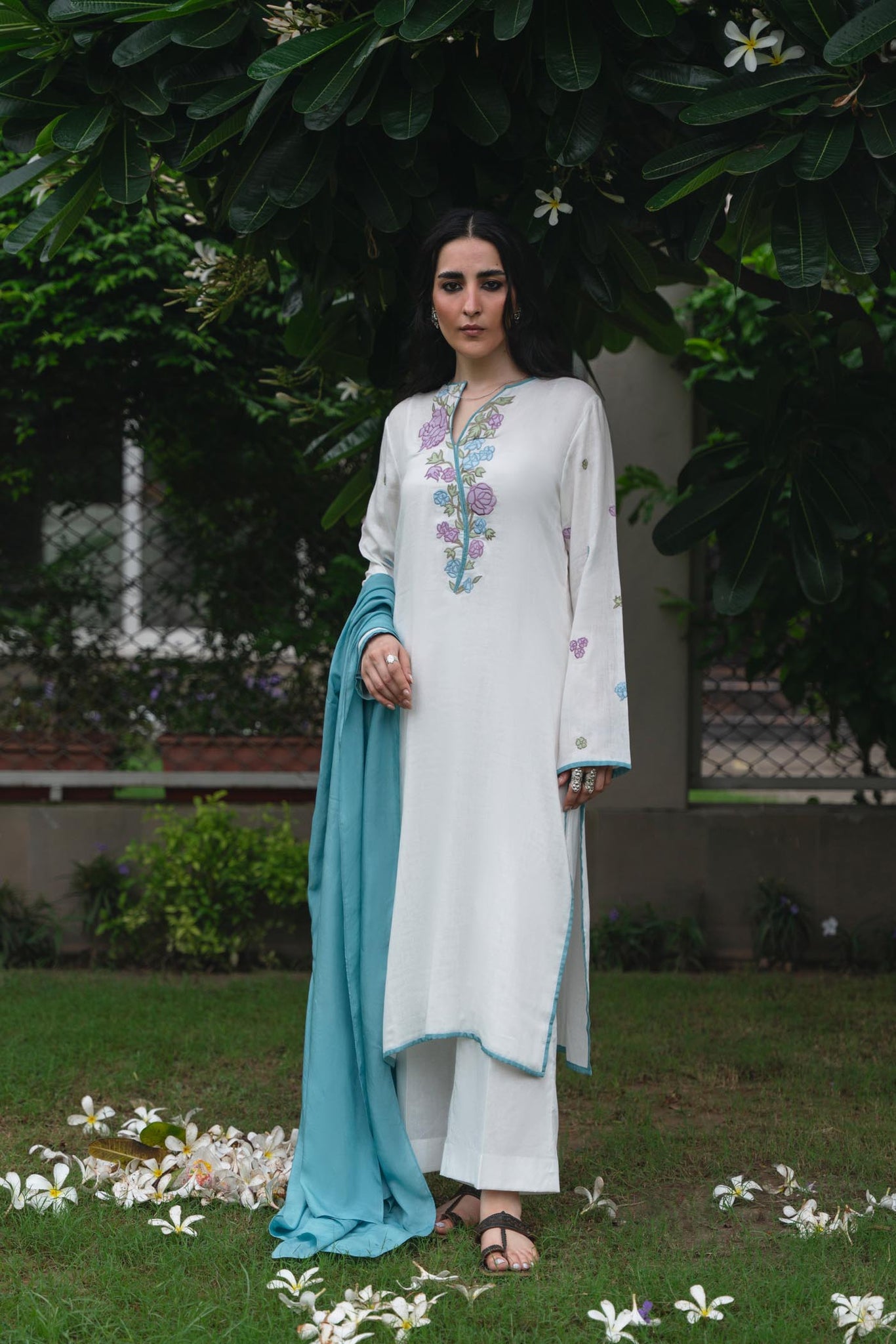 Pearl Applique Kurta Set