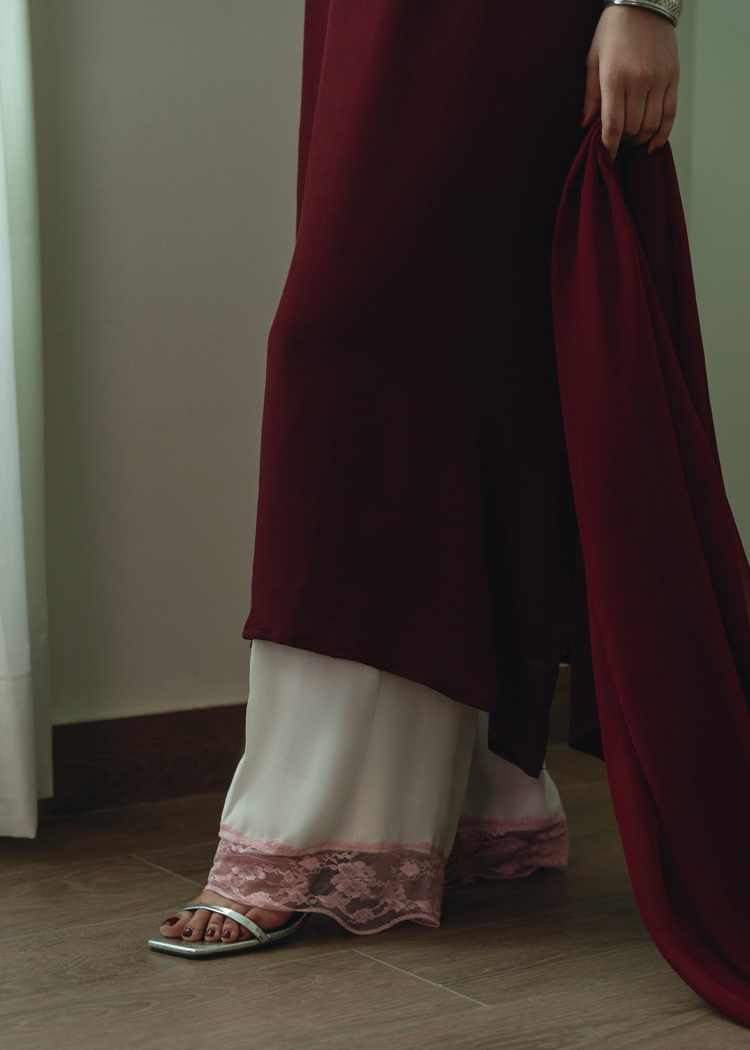 Burgundy Ease Set