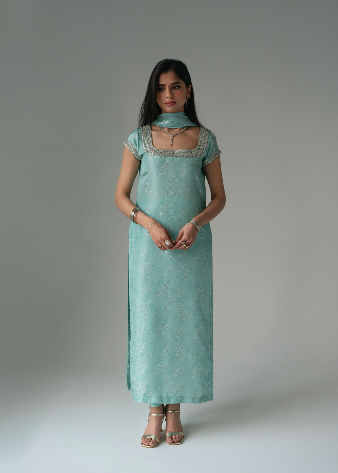 Aqua Long Silhouette